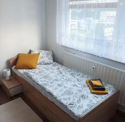 V Centre Mesta * Snina